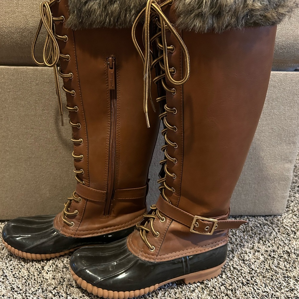 Brown and Black Women's Lace-Up Boots - Picture 2 of 6